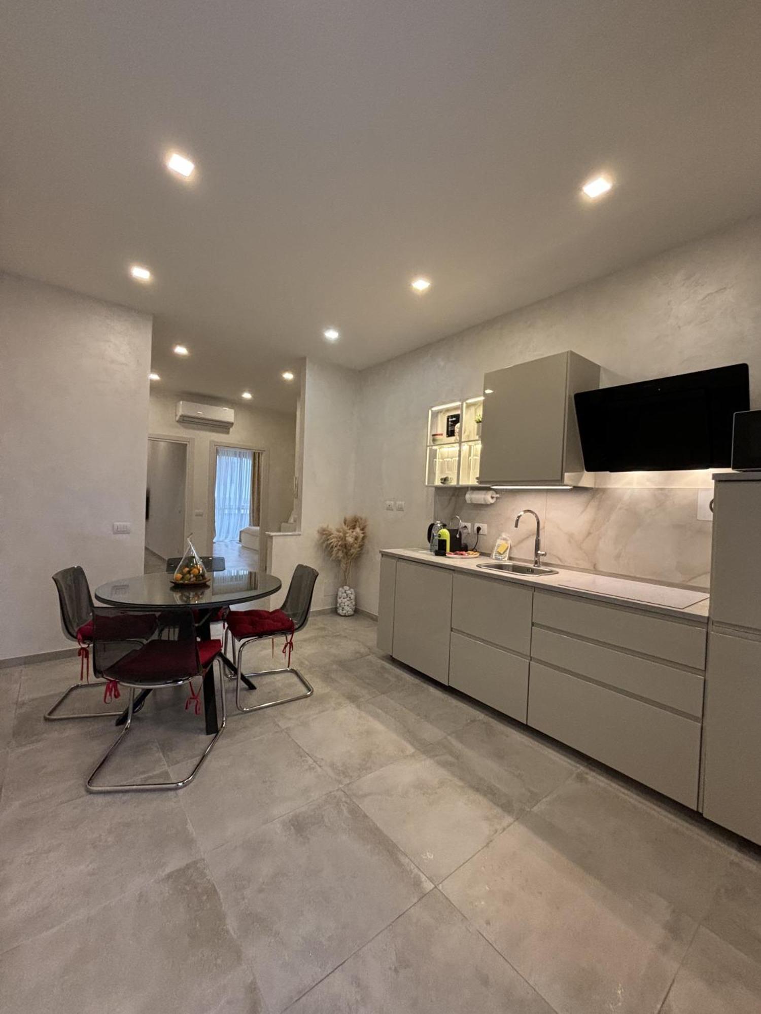 Rifready Apartment Vicino A Aou Careggi, Meyer, Polo Unifi Florenz Exterior foto